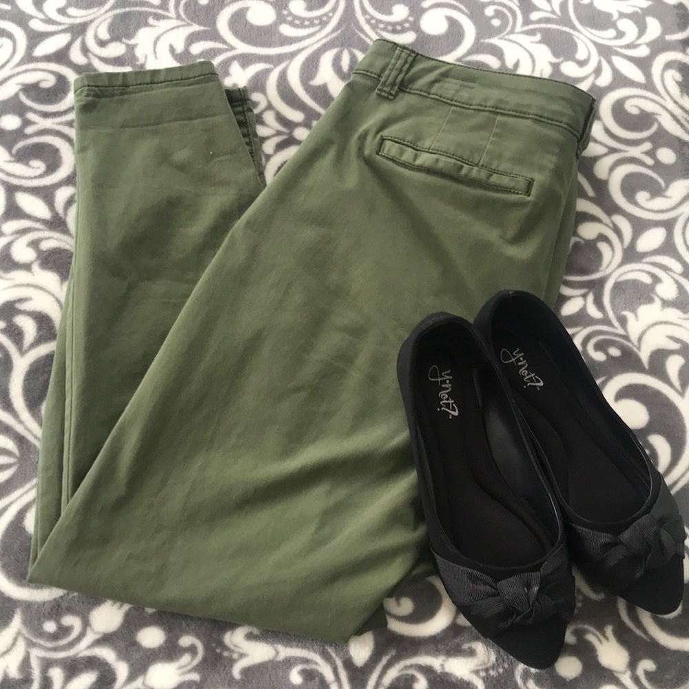 Army Green A.N.A. Skinny chinos